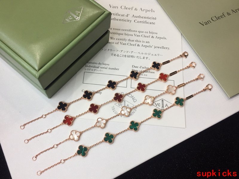 Van Cleef & Arples Jewelry