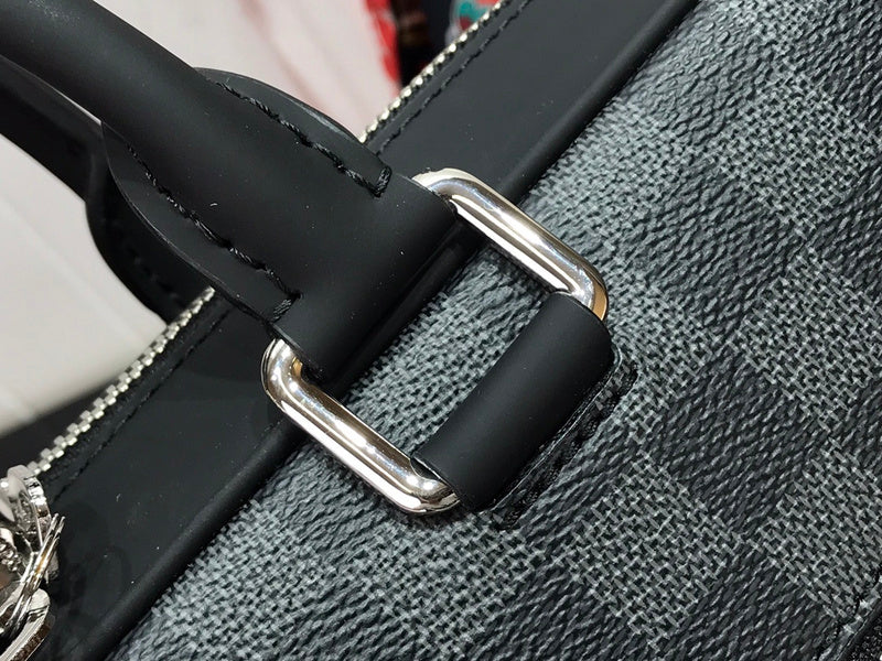 I W Fashion Lu-Vi bags - 17565