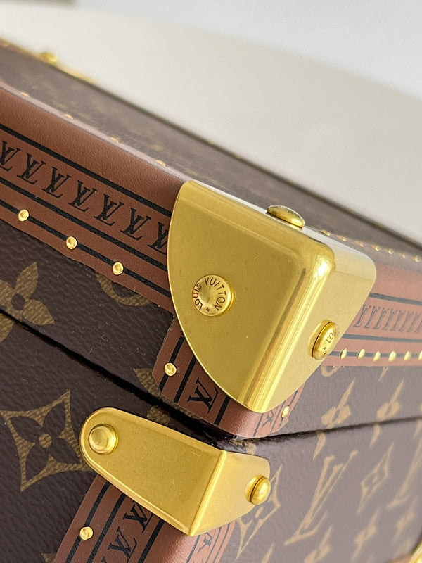 I W Fashion Lu-Vi Bags - 16838