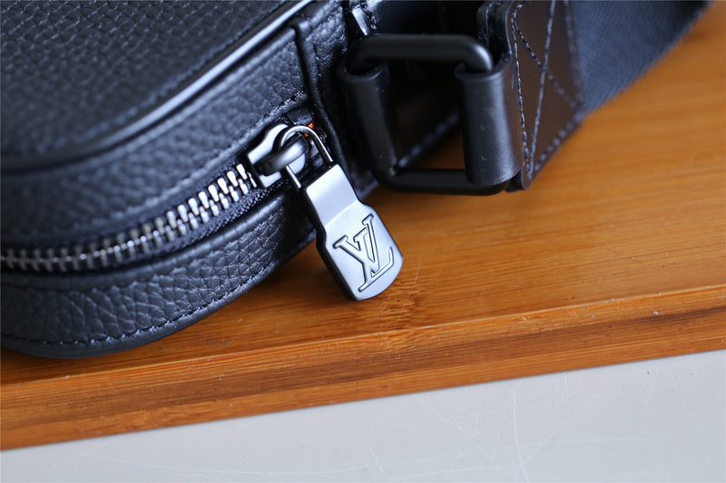 I W Fashion Lu-Vi bags - 10484
