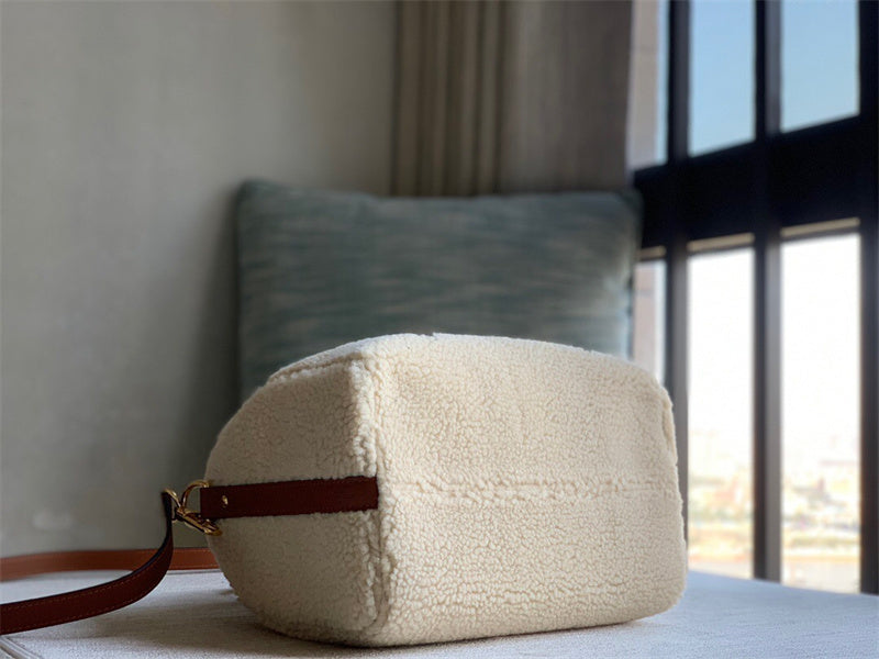 PHA - LOV Bags - 363