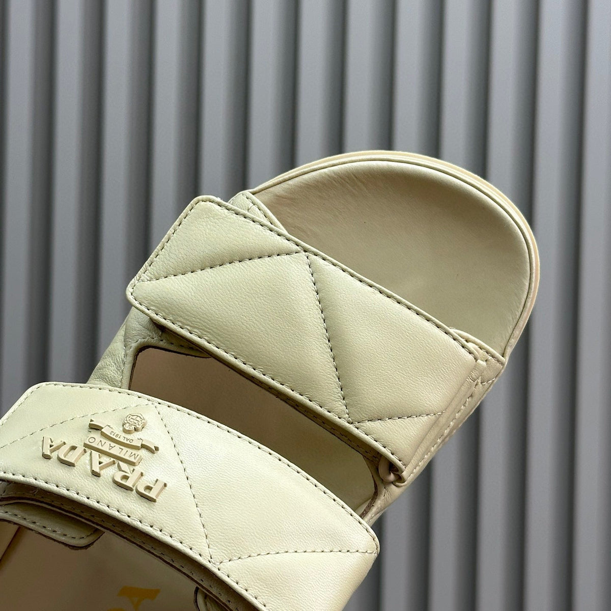 PD NAPPA LEATHER SLIDES