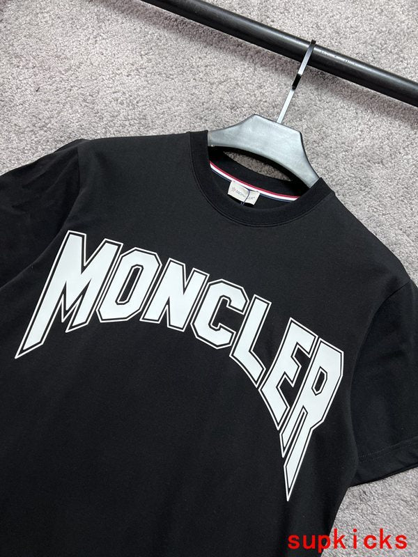 Moncler Luxury Cloth