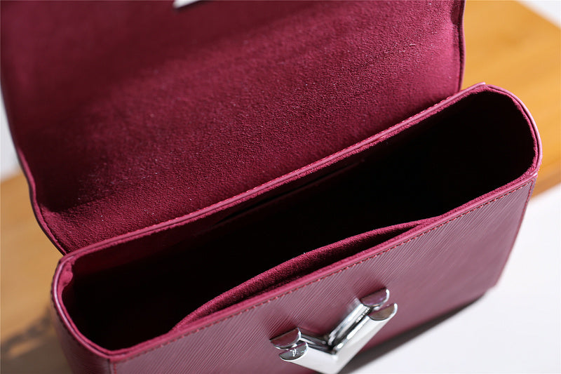 I W Fashion Lu-Vi bags - 8540