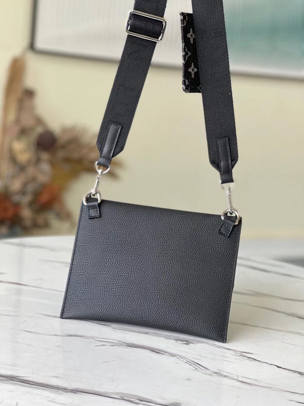 I W Fashion Lu-Vi bags - 17207