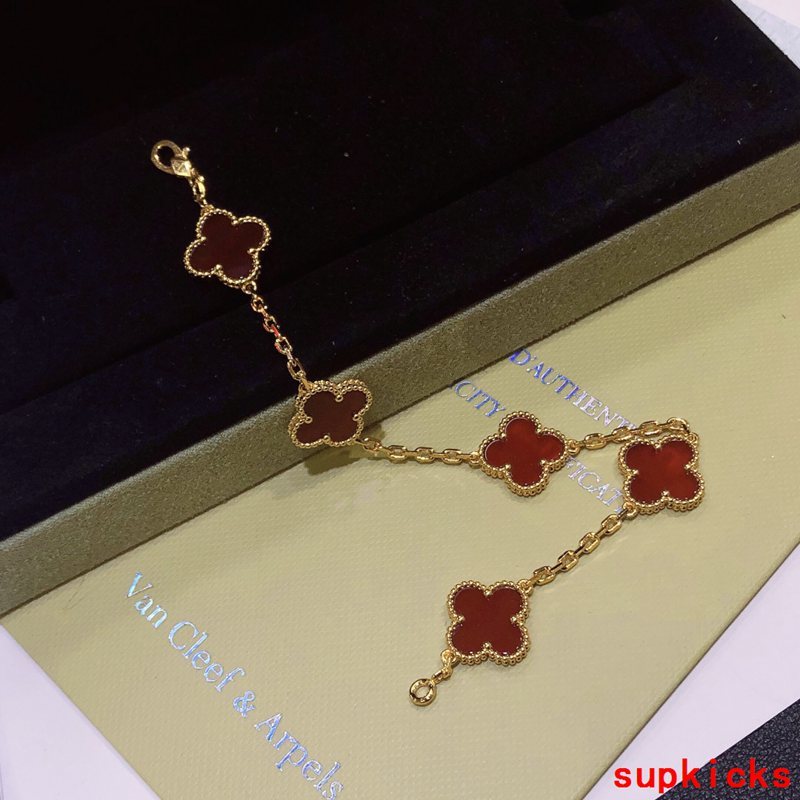 Van Cleef & Arples Jewelry