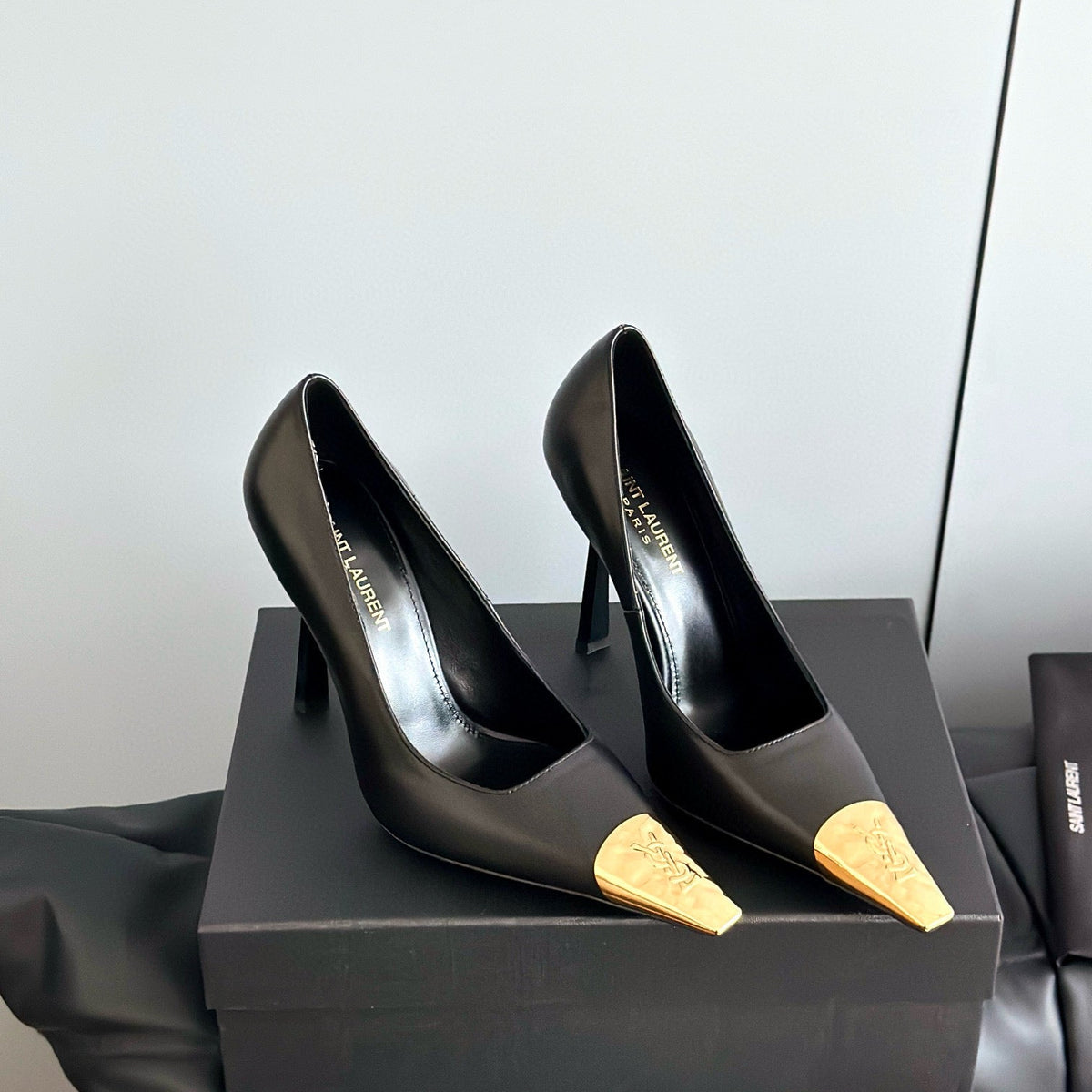 SL HEELS