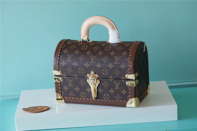 I W Fashion Lu-Vi bags - 11337