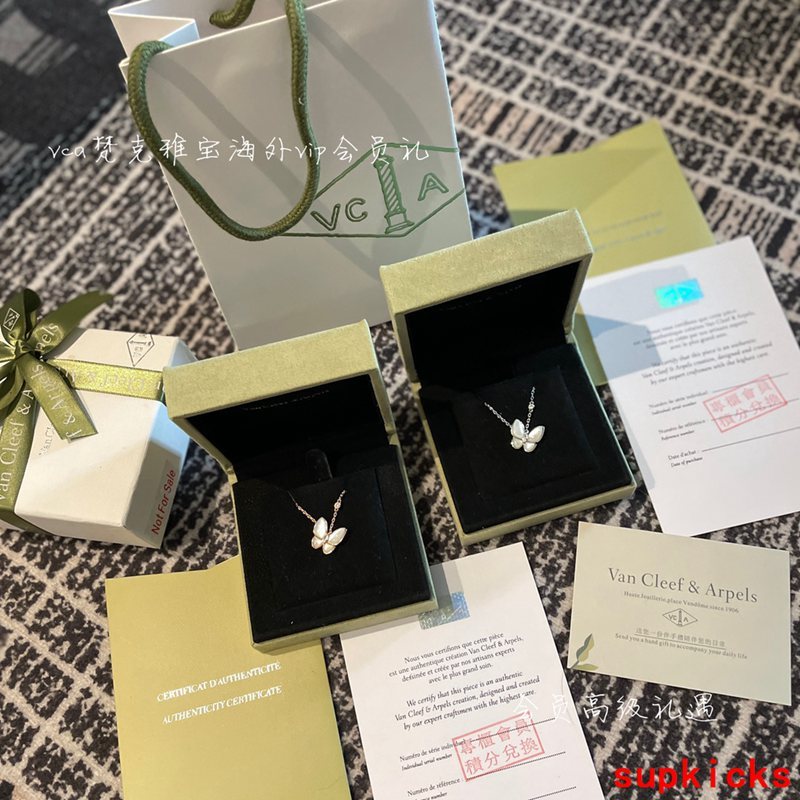 Van Cleef & Arples Jewelry