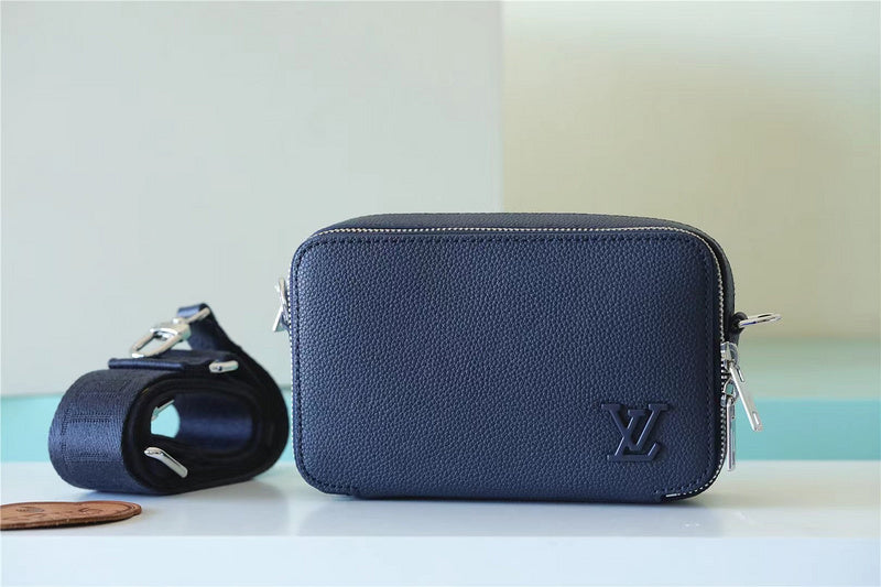 I W Fashion Lu-Vi bags - 9972