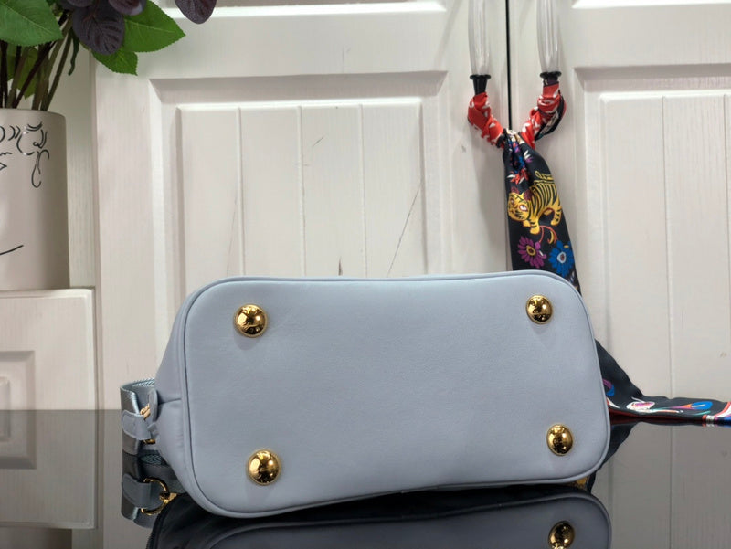 I W Fashion Lu-Vi Bags - 16732