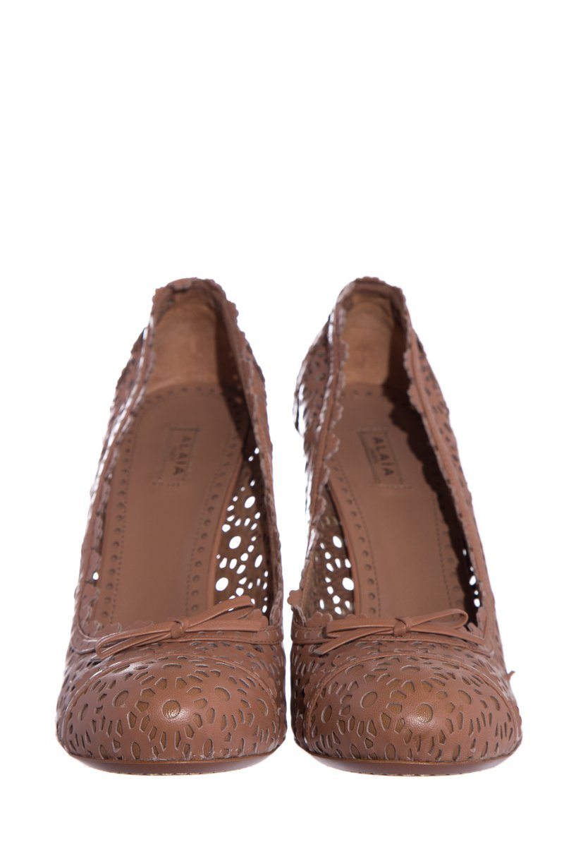 Alaïa Mauve Lace Cut-Out Round-Toe Pumps SZ 40.5