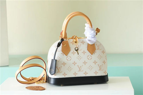 PHA - LOV Bags - 009
