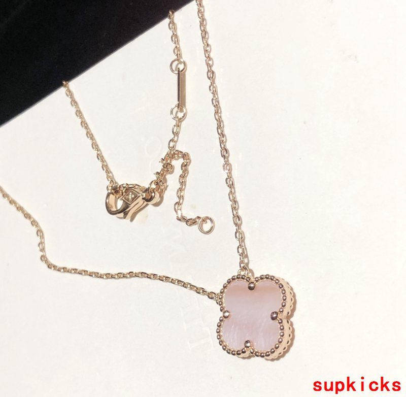 Van Cleef & Arples Jewelry