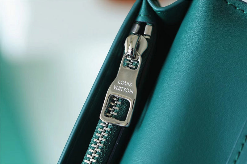I W Fashion Lu-Vi bags - 10551