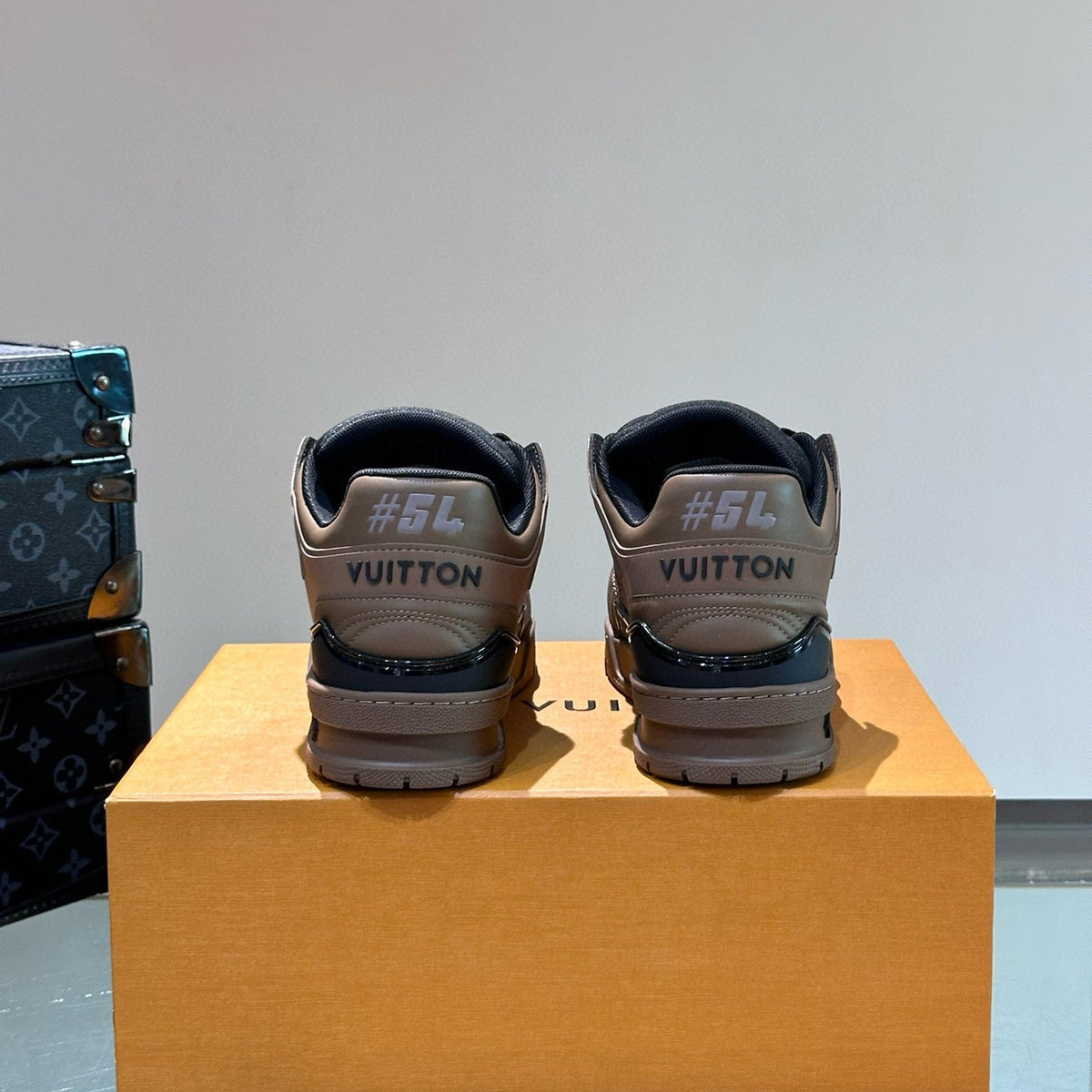 LOU TRAINERS