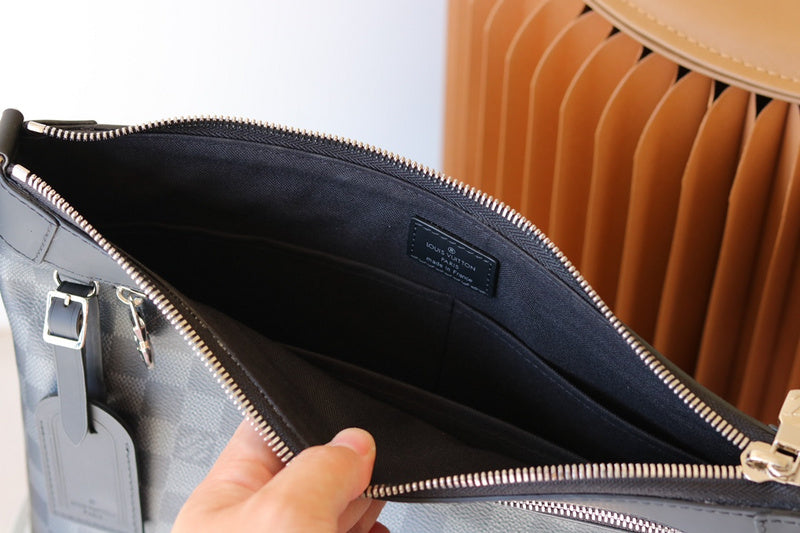 I W Fashion Lu-Vi bags - 17188