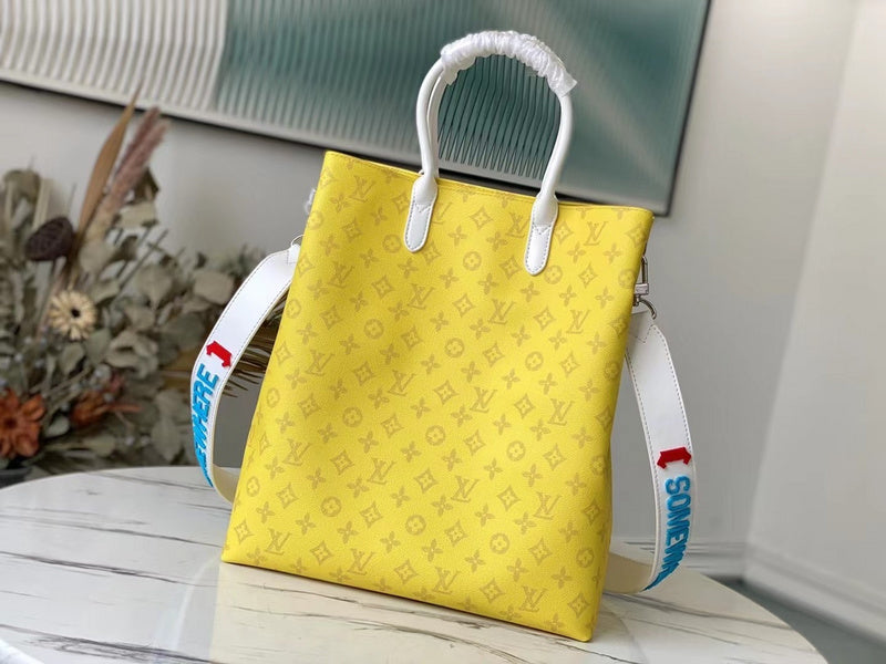 I W Fashion Lu-Vi bags - 17595