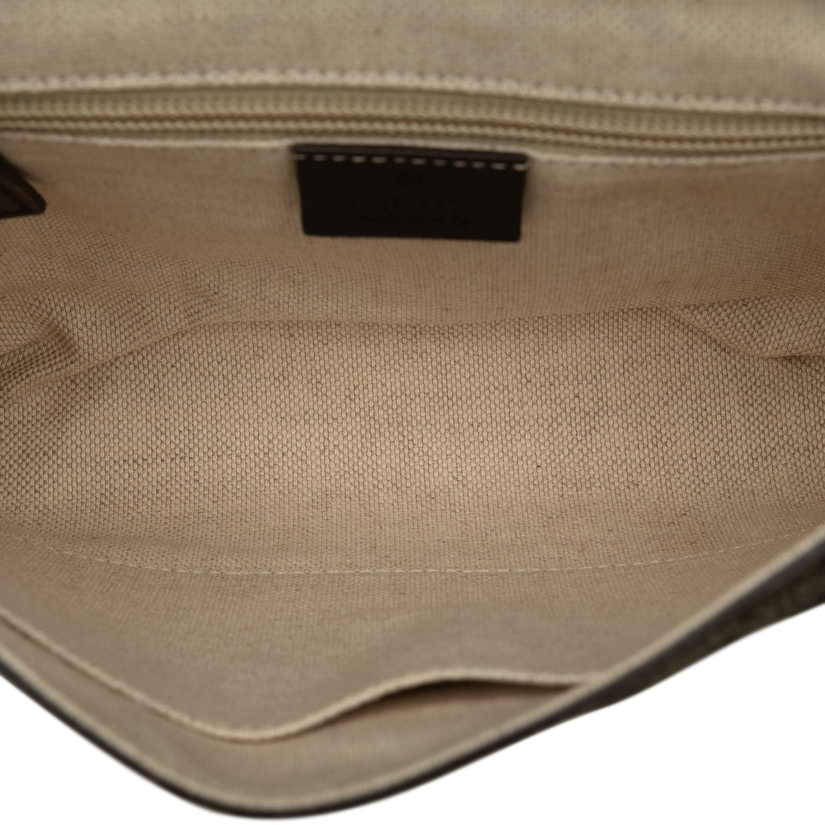 GUCCI GG Supreme Flap Messenger Bag