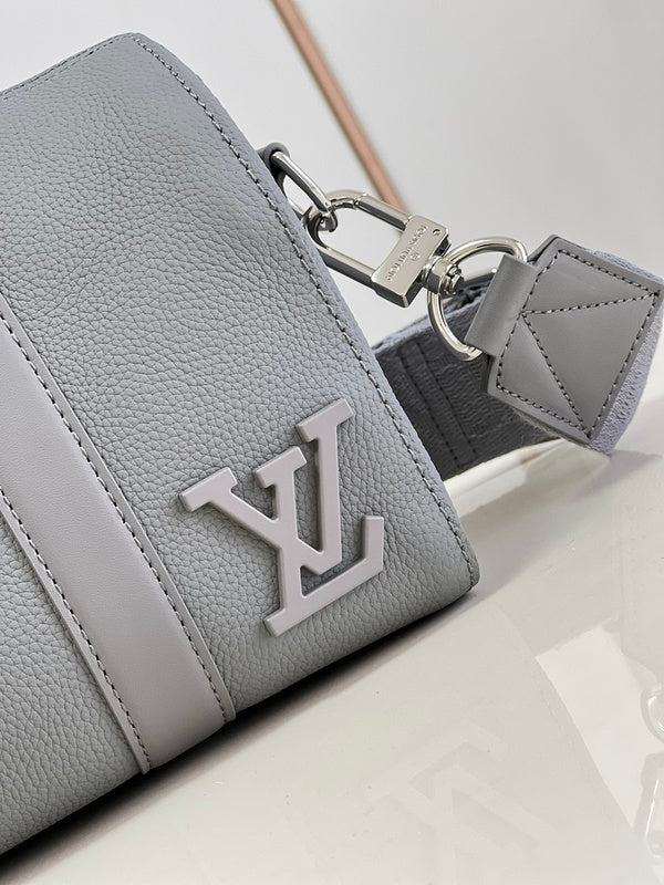 I W Fashion Lu-Vi bags - 16988