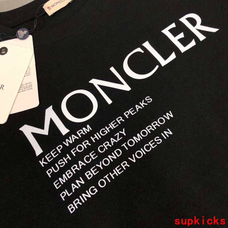 Moncler Luxury Cloth