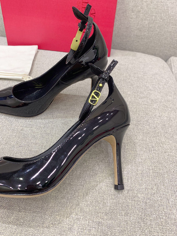 Valentino GARAVANI Luxury Shoes