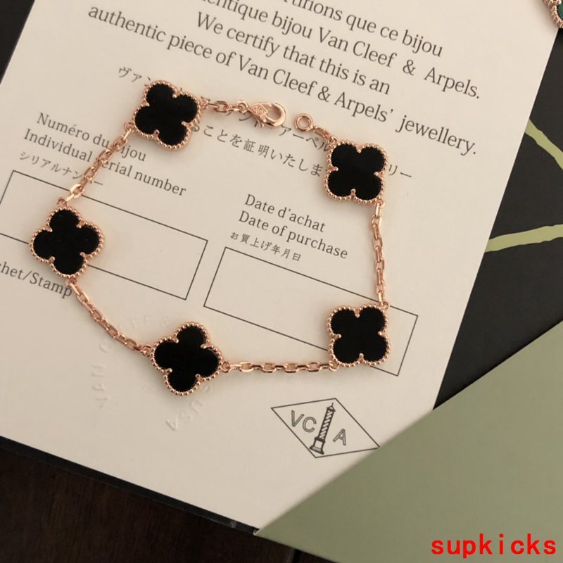 Van Cleef & Arples Jewelry