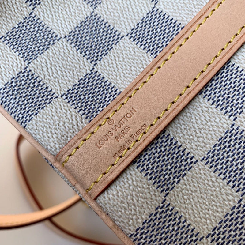 LOV2 Bags - Luxurious Bags  2664