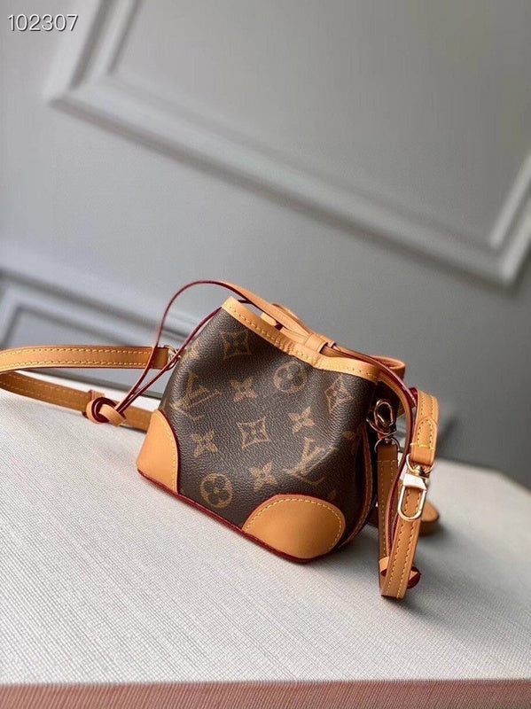 LOV2 Bags - Luxurious Bags  2695