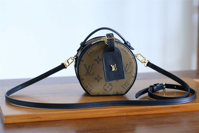 I W Fashion Lu-Vi bags - 8326
