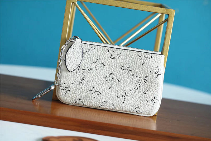 I W Fashion Lu-Vi bags - 8976