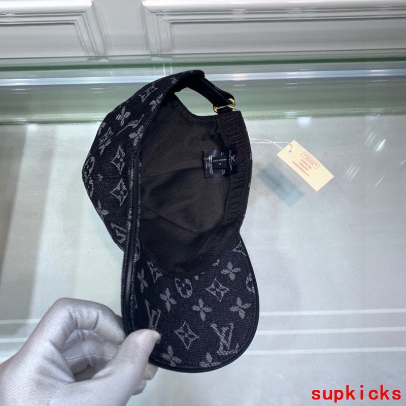Louis Vuitton Luxury Cap