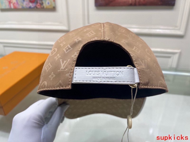 Louis Vuitton Luxury Cap