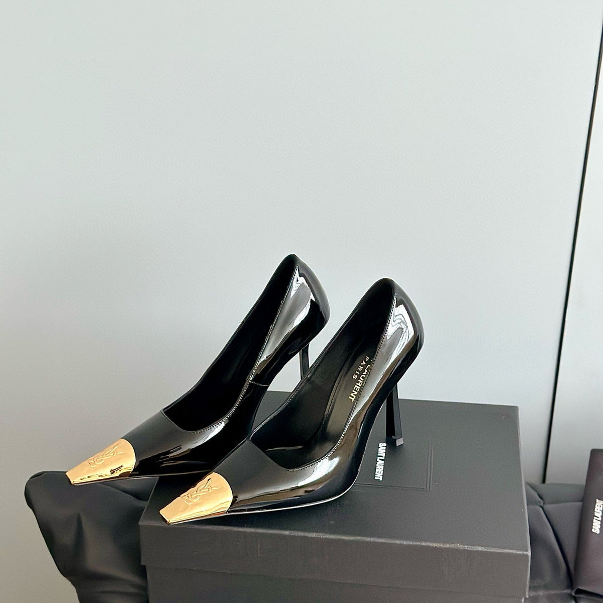 SL HEELS