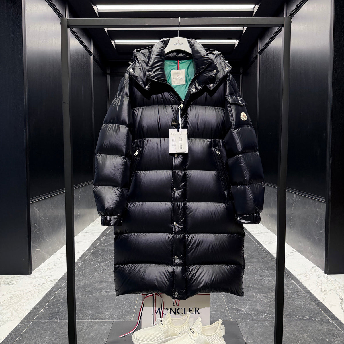 MONC HANOVERIAN COAT