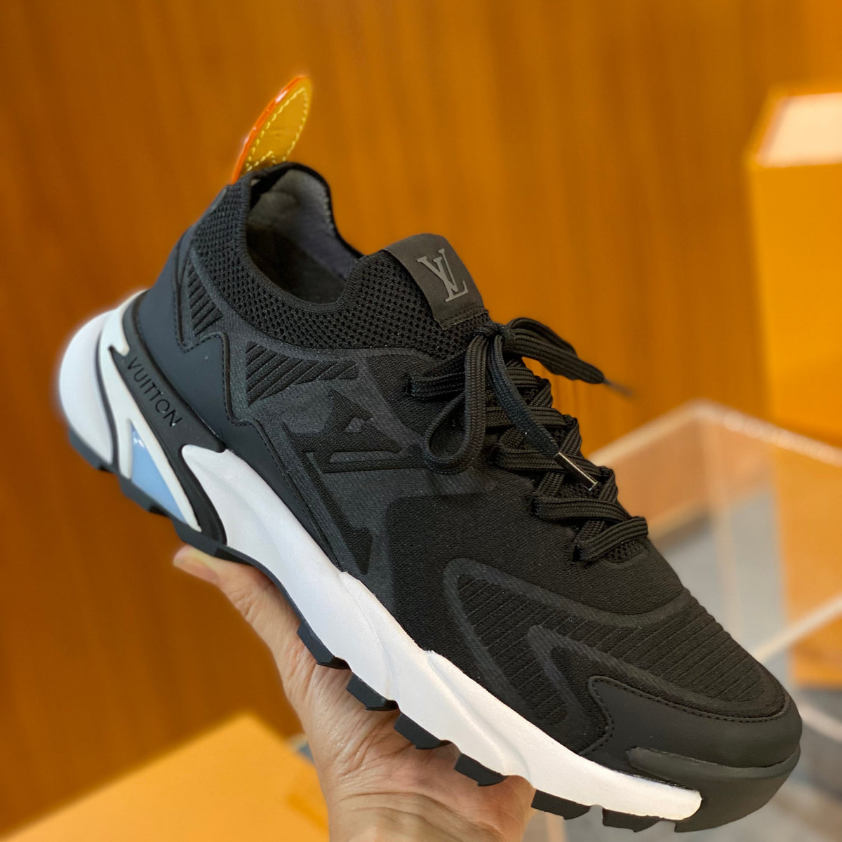 LOU RUNNER TATIC TRAINERS