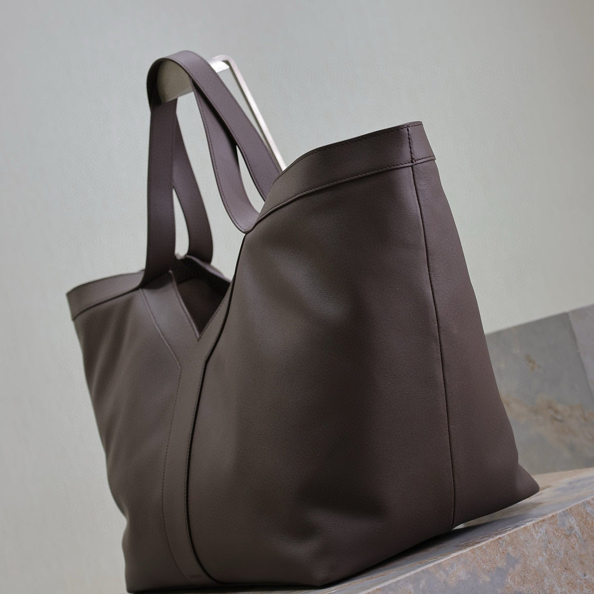 SL Y TOTE IN LEATHER BAG
