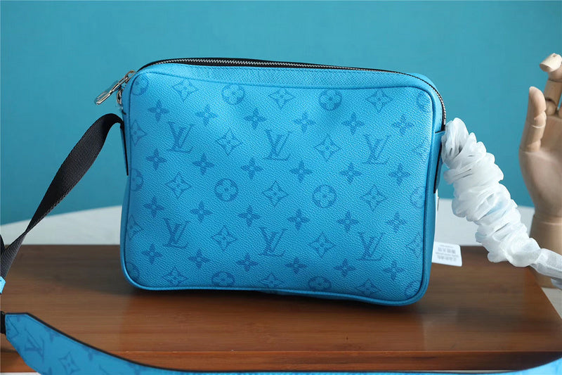 I W Fashion Lu-Vi bags - 10202