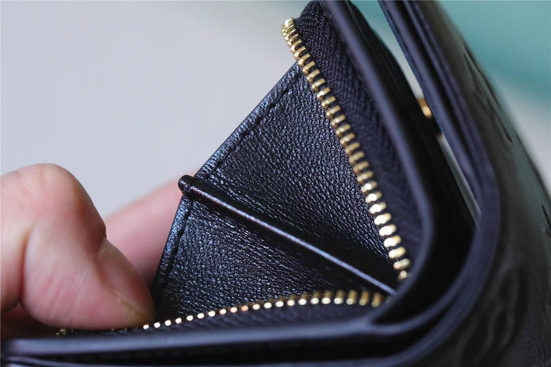 I W Fashion Lu-Vi bags - 8801