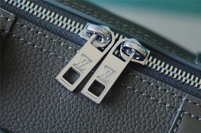 I W Fashion Lu-Vi bags - 11231