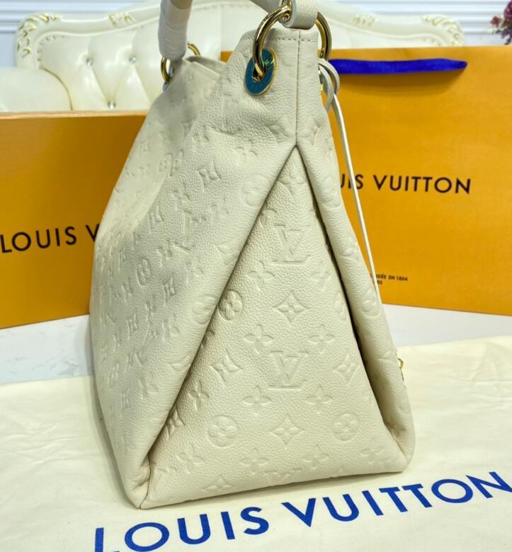 Chloe’s Picks - LOV Bags - 2464