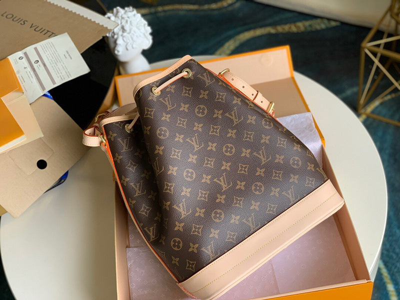 I W Fashion Lu-Vi bags - 17337