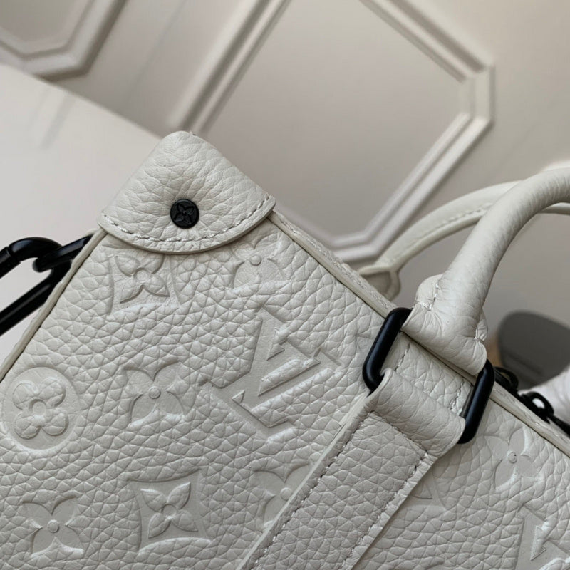 I W Fashion Lu-Vi bags - 17819