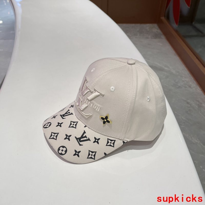 Louis Vuitton Luxury Cap