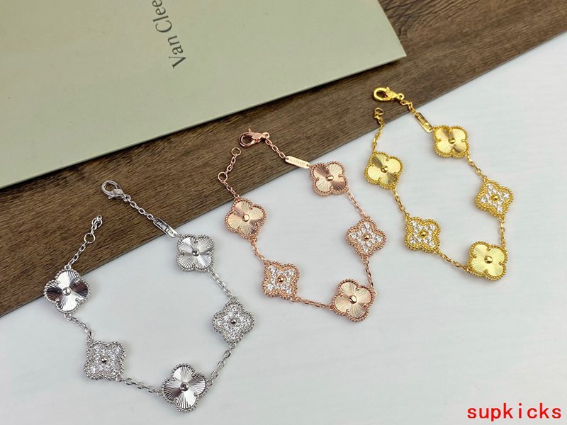 Van Cleef & Arples Jewelry
