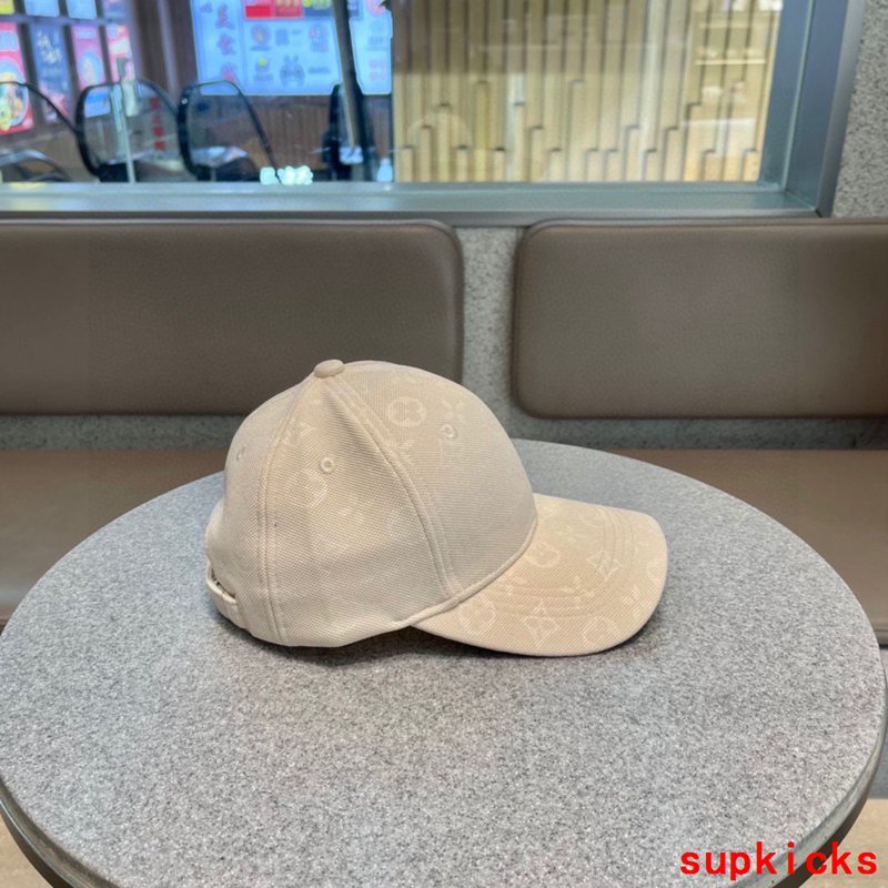 Louis Vuitton Luxury Cap