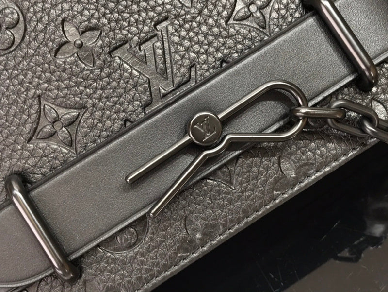 I W Fashion Lu-Vi bags - 17638