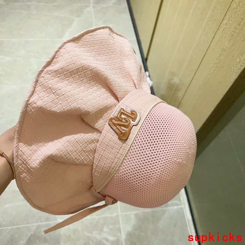 Louis Vuitton Luxury Cap