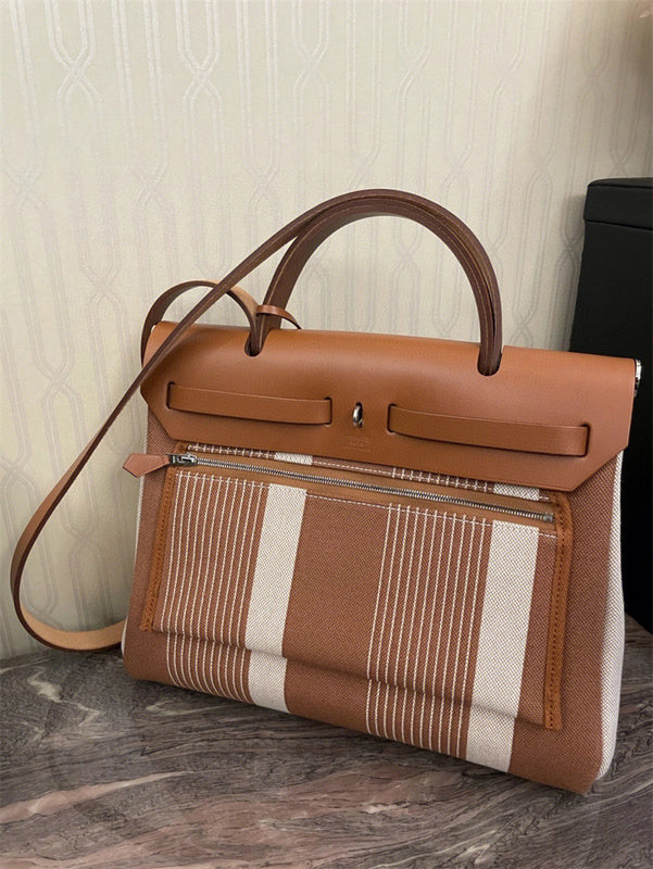 PHA - HMS Bags - 820