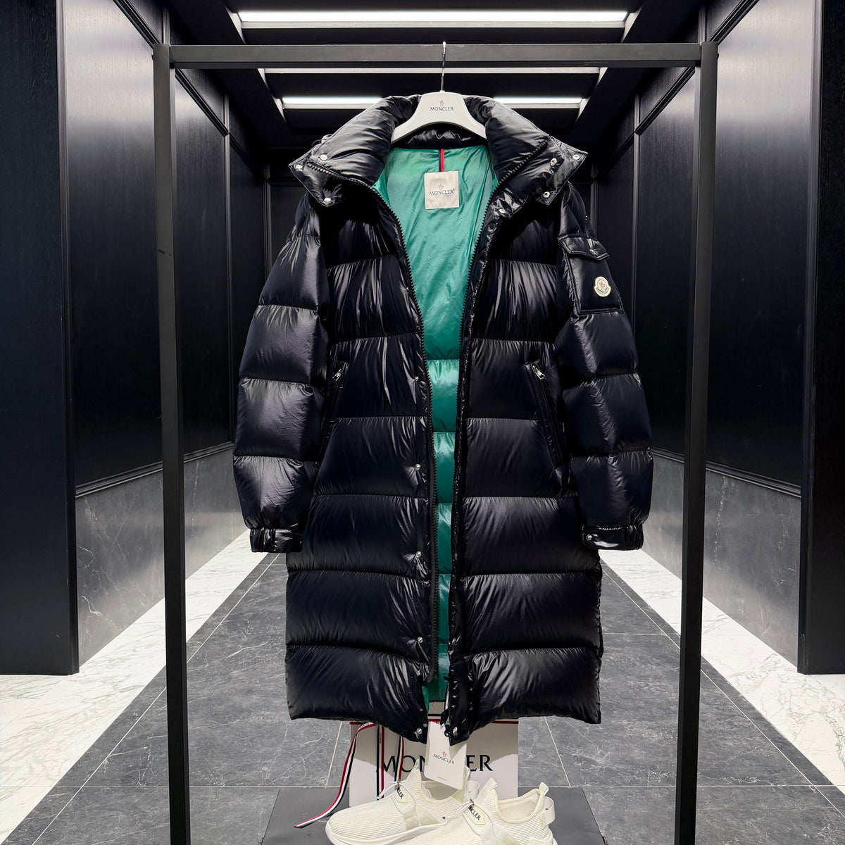 MONC HANOVERIAN COAT